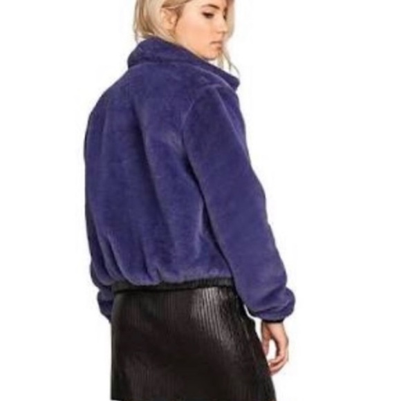 Volcom fuzzy fresh bomber jacket - Picture 3 of 8